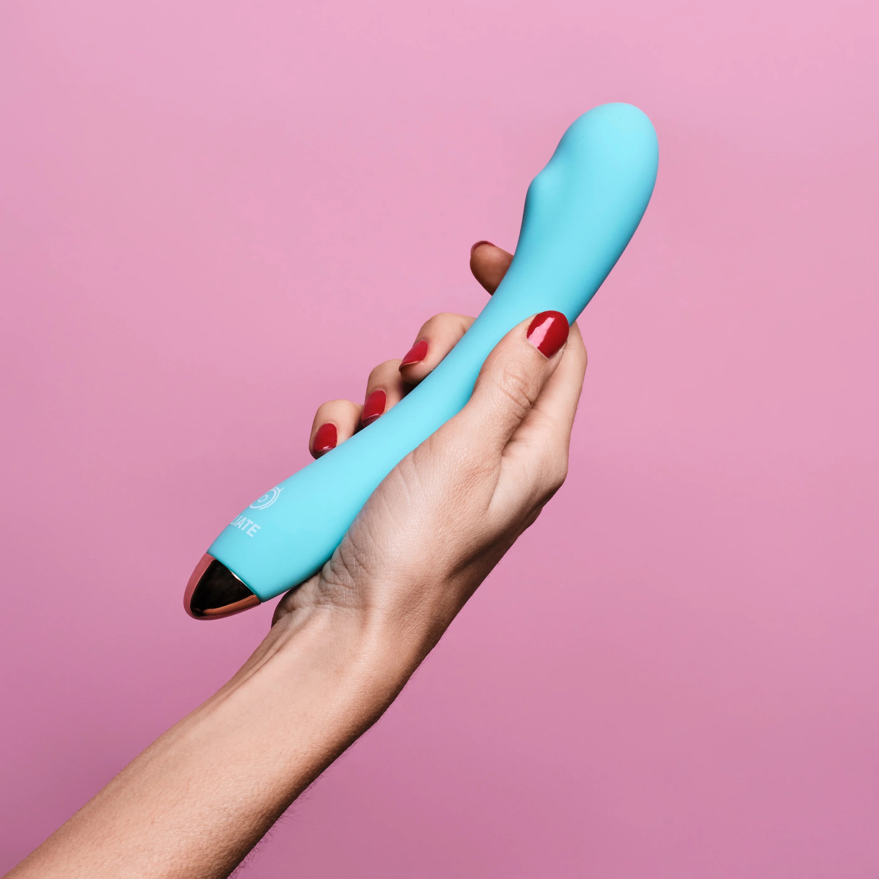 MyPleasure - The Curved G-Spot Vibrator | GOLIATE – Goliate